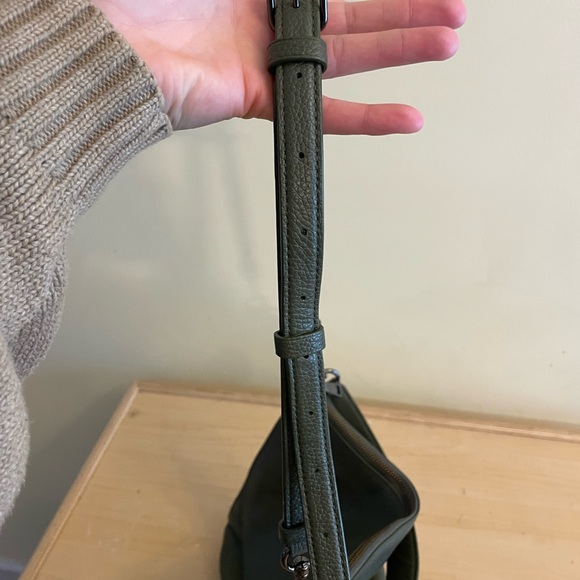 COACH TURNLOCK LEATHER HOBO BAG - Picture 11 of 12